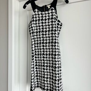 Chic Houndstooth Black and White Dress - Size S (worn once!)